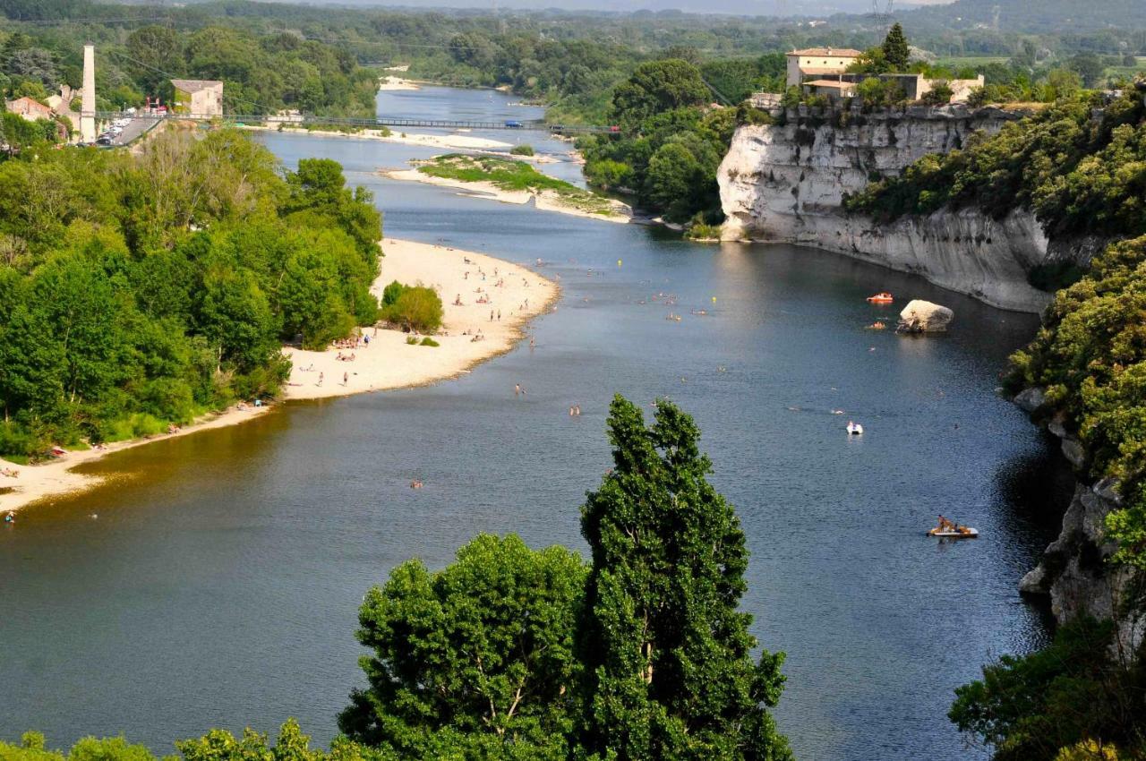 Mas Des Gardies Saint-Julien-de-Peyrolas Ngoại thất bức ảnh