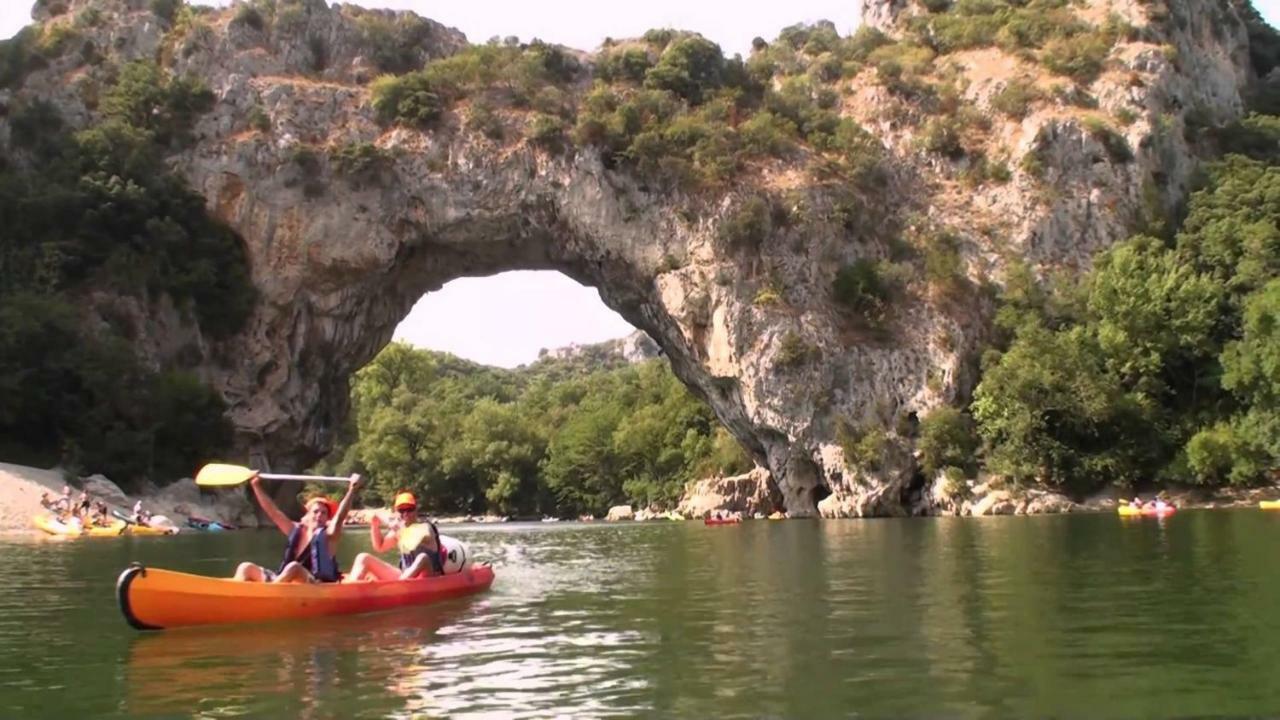 Mas Des Gardies Saint-Julien-de-Peyrolas Ngoại thất bức ảnh