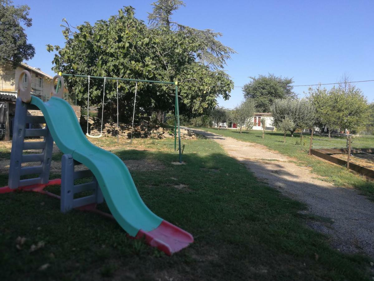 Mas Des Gardies Saint-Julien-de-Peyrolas Ngoại thất bức ảnh